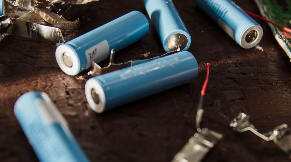 soldering-directly-to-battery-safety